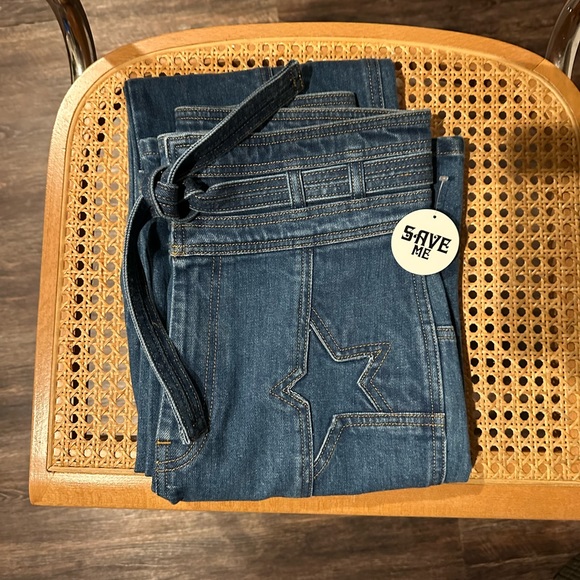 Stoned Immaculate Superstar Jean in Filmore - Picture 10 of 12